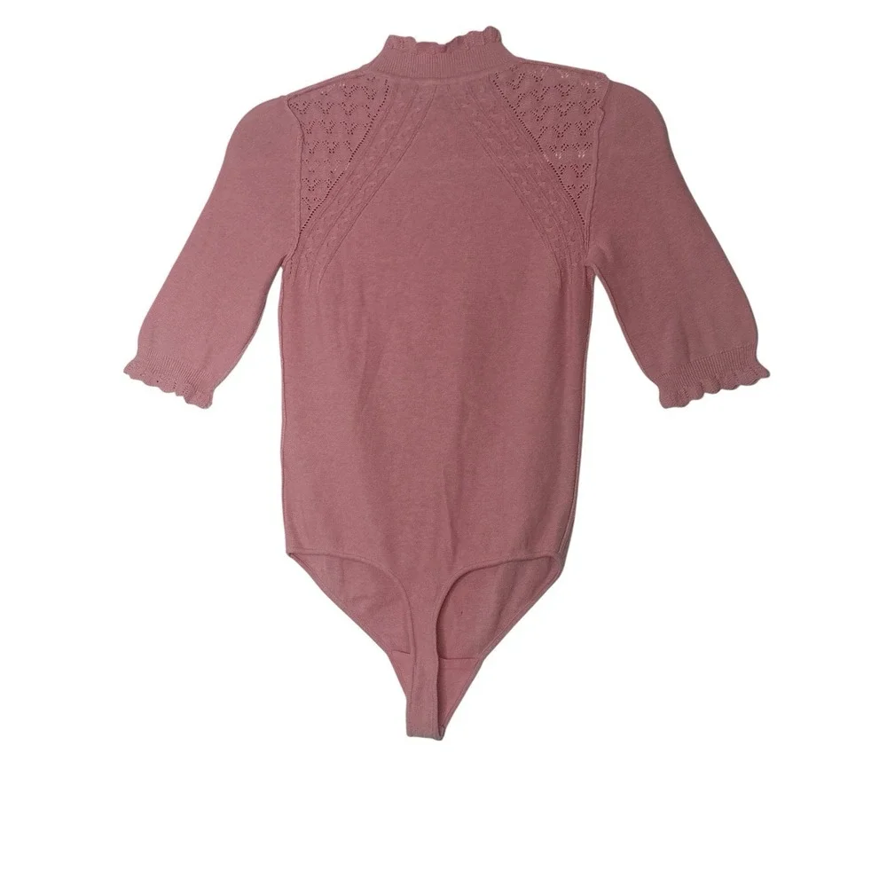 Free People Body Suit Women's‎ XS Pink Short Sleeve Mock Neck Knit Romantic New